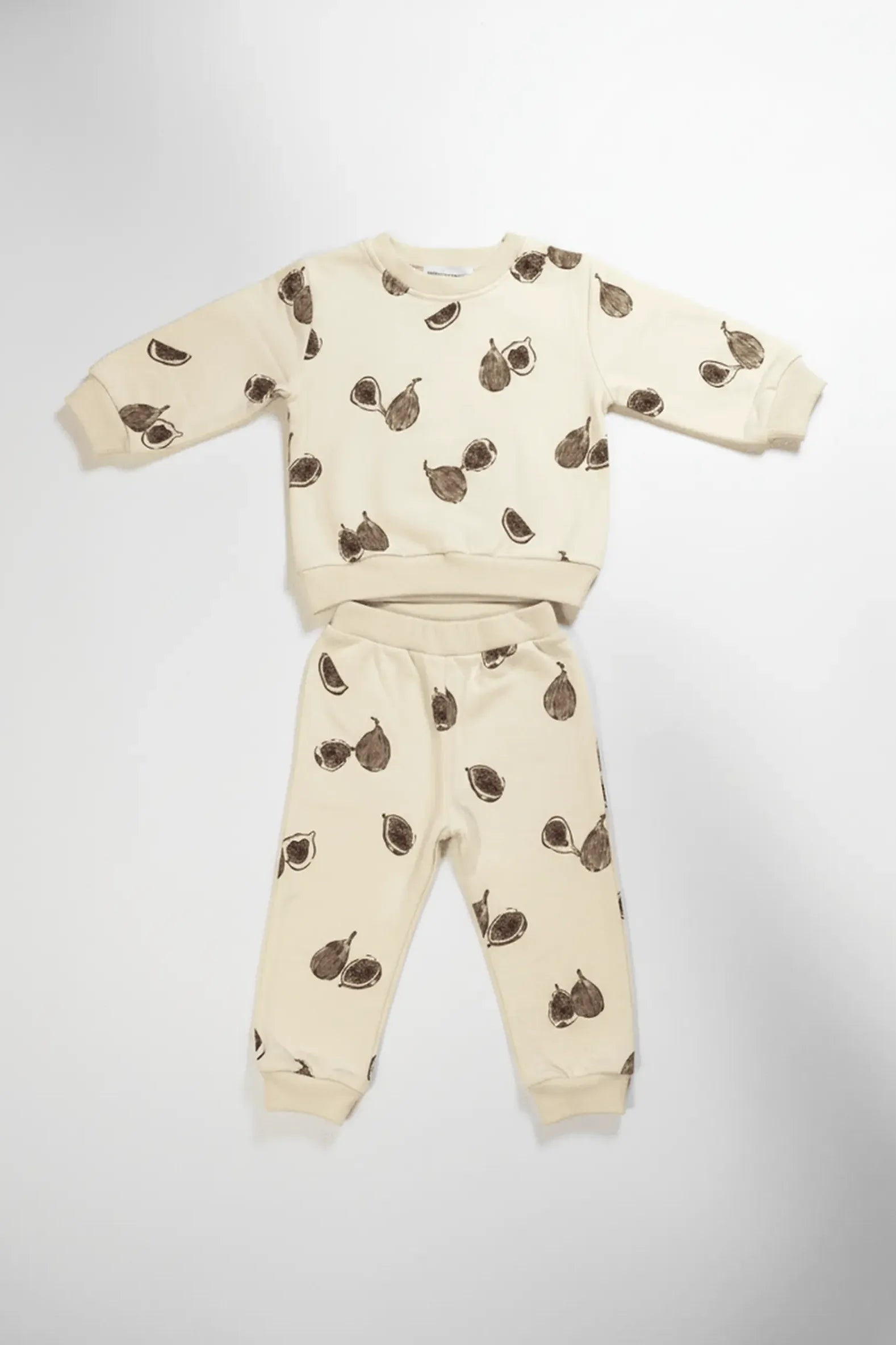 Children's Bubba's and Mama's set with fig pattern on a light gray background