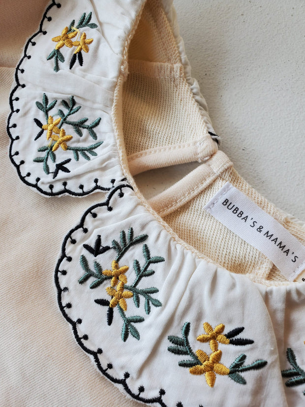 Embroidered Flower Collar Sweater set