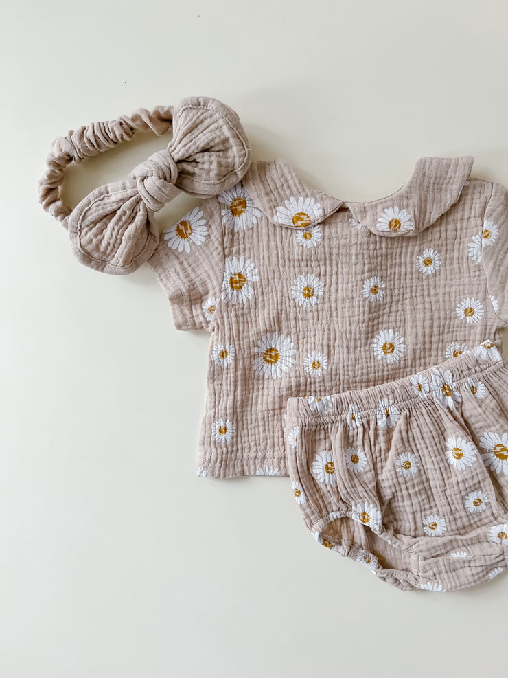 Daisy Linen 2PC Peter Pan Collar & Bloomer